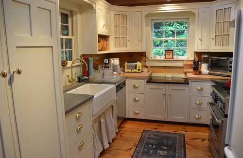 Woodstock House | Colonial-style solid-timber home in a quiet setting