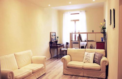 Parma City Centre Apartment | Colonne Apartment N° 15