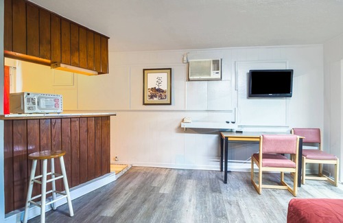 Columbus Hotel | Colony Inn By OYO Columbus US-280