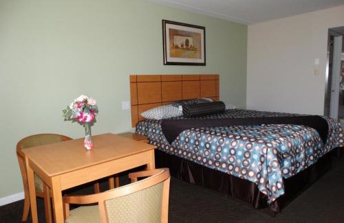 Brookfield Hotel | Colony Motel