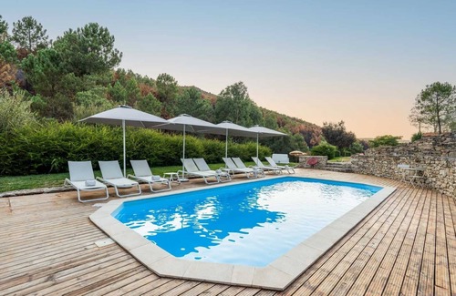 Moimenta da Beira Apartment | Color Room at The Mill Retreat by Portugal Active