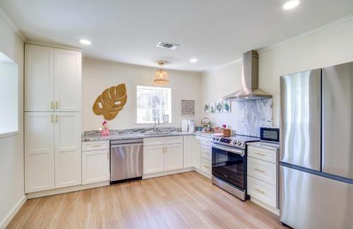 Perkinston House | Colorful and Retro Perkinston Cottage with Yard!