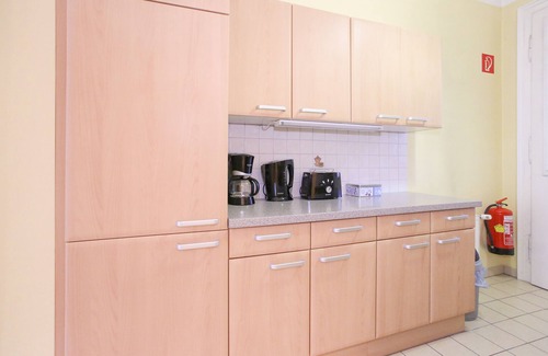 Ottakring Apartment | Colorful, bright apartment for 4 people in a quiet location