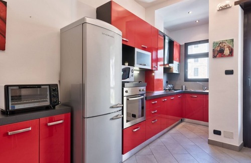 Vanchiglietta Apartment | Colorful Vanchiglietta Appt x5! PRIVATE GARAGE