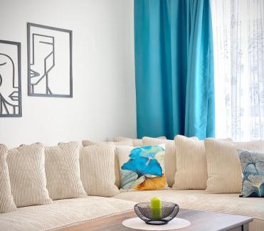 Stara Zagora Apartment | Colourful Apartment for 4 Guests and Free Parking