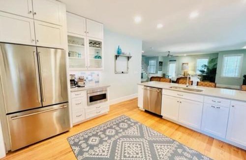 The Pines House | Columbia avenue 109