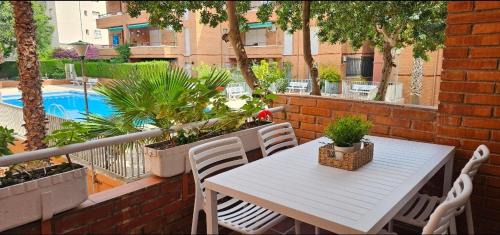Comarruga Apartment | Comarruga Playa apartamento con piscina