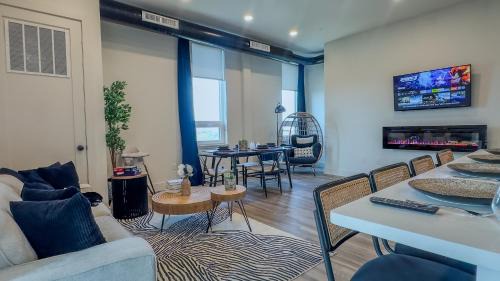East Orange Apartment | Combo Apt, Near Airport & Train 8min, FREE Parking!