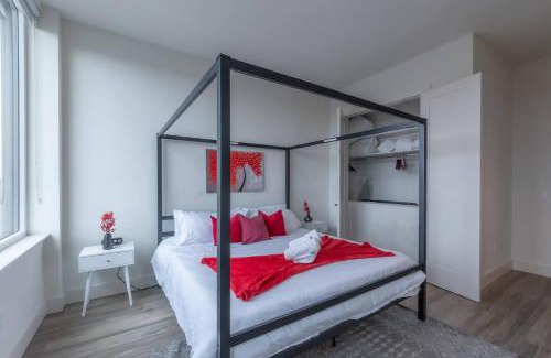 East Orange Apartment | Combo Apt, Near Airport & Train 8min, FREE Parking!