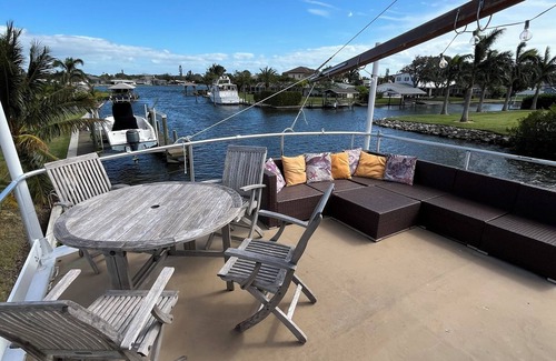 Cocoa Beach Boat Rental | Come aboard this beautiful ship