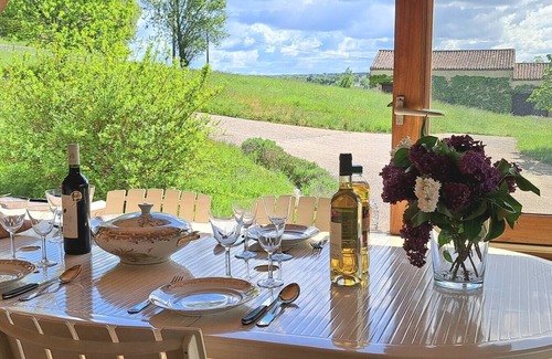 Monpazier House | Come and discover our peaceful home that embodies the charm of the countryside.