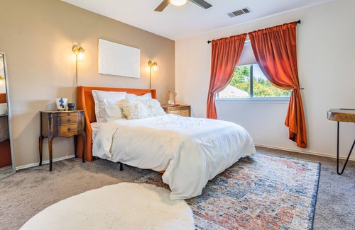 Briarcreek House | Come enjoy "atx vibes" but with the space and serenity of Manor