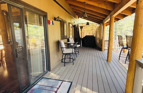 Alpine Cabin | Come Get Cozy in The Coues Cabin