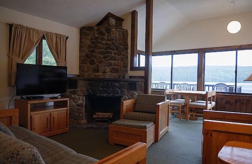 Weare Resort | Come stay at our four season resort!