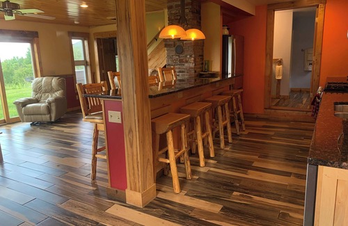 East Burke House | Come stay at the Kirby Hideaway!