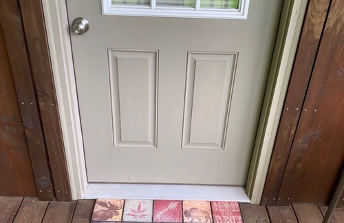 Hancock Cabin | Come stay in a quiet country setting steps from the Delaware River.