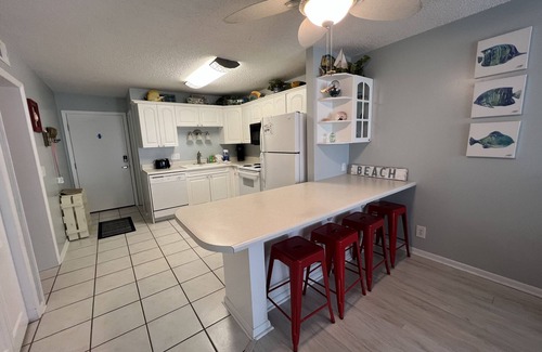 Winfield Condo | Come stay in this 2 bedroom at Gulf Shores Plantation! Relaxation awaits you!