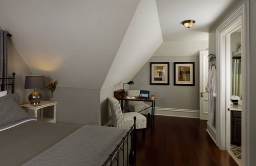 Central Business District Bed & Breakfast | Come stay with us, you'll see why we are ranked #1 lodging in Kalamazoo, MI.