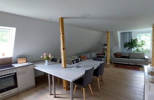 Althof Apartment | comf. FEWO in idyllic location 15 minutes from the beach with great transport links