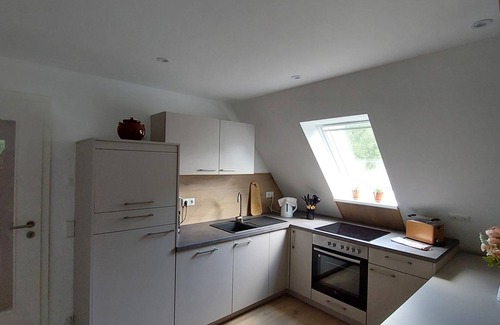 Althof Apartment | comf. FEWO in idyllic location 15 minutes from the beach with great transport links