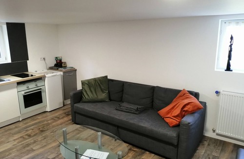 Conflans-Sainte-Honorine House | Comfortable private floor in a house