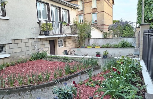 Conflans-Sainte-Honorine House | Comfortable private floor in a house