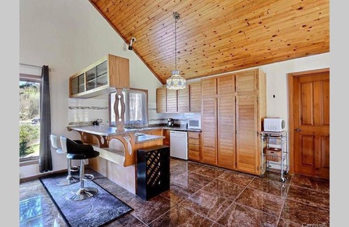 Saint-Sauveur Ski Chalet | Comfort and convenience with a little price!