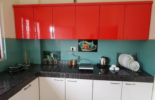 Varanasi Apartment | Comfort and cleanliness. Live pure n simple . Connected with high-speed B/band