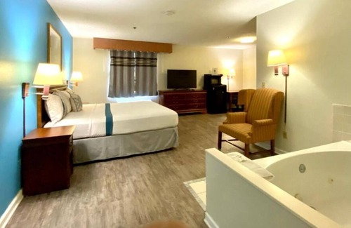 Mount Vernon House | Comfort and Convenience! Free Breakfast, Free Parking, Near Cypress Slough