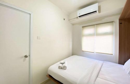 Rawasari Apartment | Comfort and Strategic 2BR at Green Pramuka City Apartment By Travelio