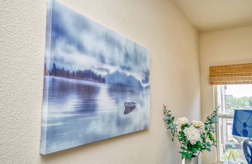 Legacy Park House | Comfort, Beauty & the Coolest Spot in Town - Shops@Legacy! 3Bdrm/Media Rm