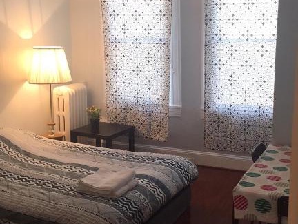 Charles Village Apartment | comfort & charm in the johns hopkins uni