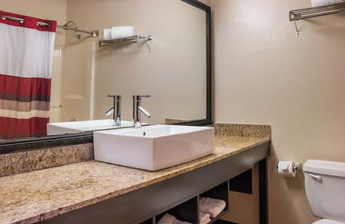 Dumas House | Comfort & Convenience! Pool, Pets Welcome, Close to Window on the Plains Museum!