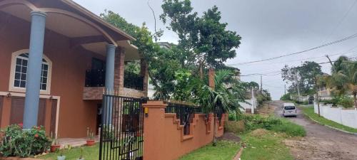 Mandeville Apartment | Comfort Cottage 2