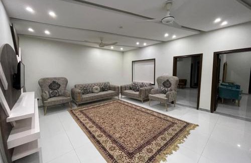 E-11 Sector House | Comfort Family Lodges