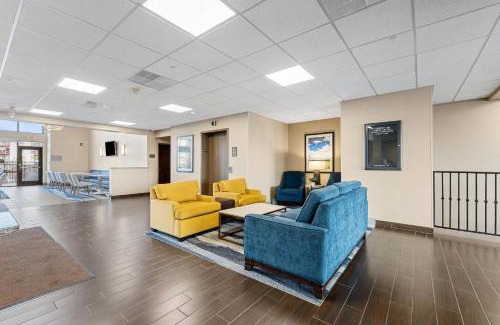 Martinsburg Hotel | Comfort Inn Aikens Center