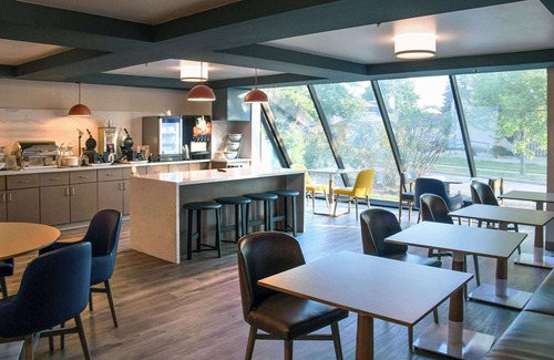 Village of Germantown Hotel | Comfort Inn & Suites NW Milwaukee
