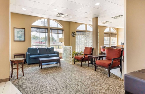 Chesapeake Hotel | Comfort Inn & Suites Chesapeake - Portsmouth