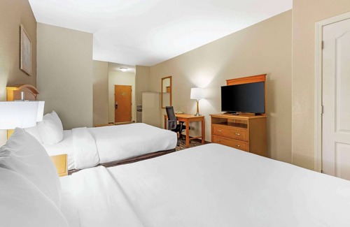Chesapeake Hotel | Comfort Inn & Suites Chesapeake - Portsmouth