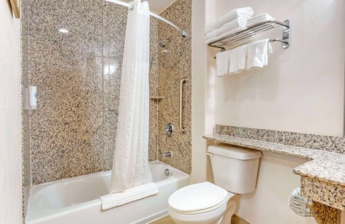 Chesapeake Hotel | Comfort Inn & Suites Chesapeake - Portsmouth