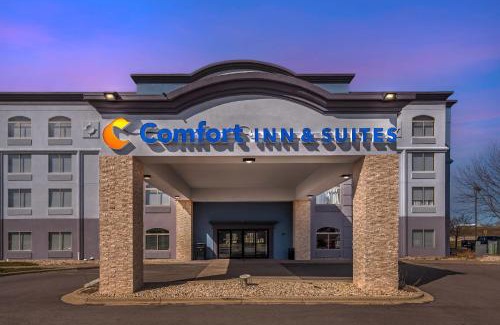 Madison Hotel | Comfort Inn & Suites Madison East Interstate I-90