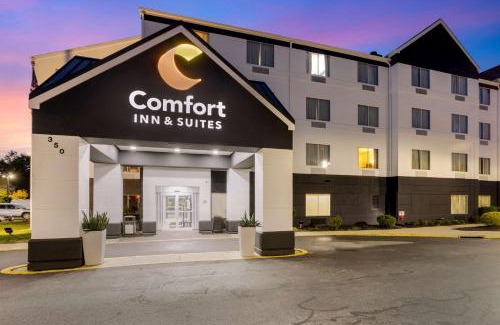 Mount Laurel Hotel | Comfort Inn & Suites Mt Laurel-Philadelphia