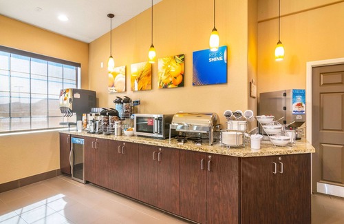 Mojave Hotel | Comfort Inn & Suites