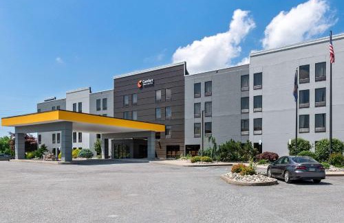 Emigsville Hotel | Comfort Inn & Suites York North
