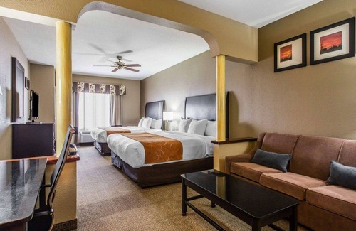 Bakersfield Hotel | Comfort Suites Bakersfield