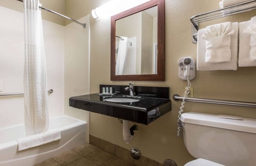Bakersfield Hotel | Comfort Suites Bakersfield