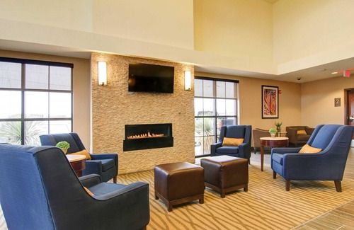 Carlsbad Hotel | Comfort Suites Carlsbad