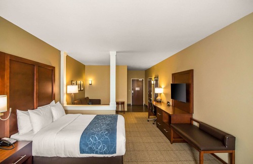 Dodge City Hotel | Comfort Suites Dodge City
