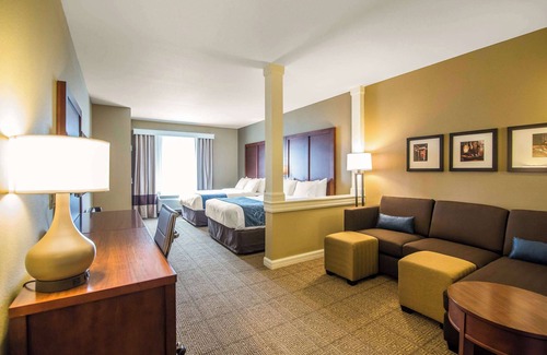 Dodge City Hotel | Comfort Suites Dodge City