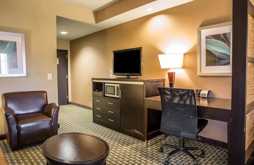 James City Hotel | Comfort Suites New Bern near Cherry Point